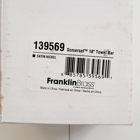 18" Towel Rack - Picture 4 of 5